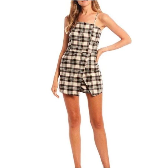 originality Dresses & Skirts - Originality from Dillards plaid skort Medium